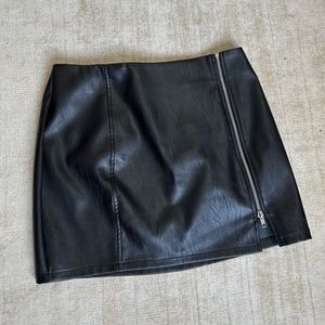 Black Faux Leather Mini Skirt - Superdown - Size M
